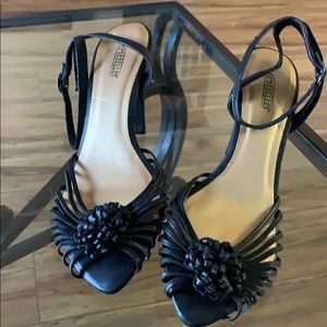 Open toe Art Deco feel, women’s heel size 10